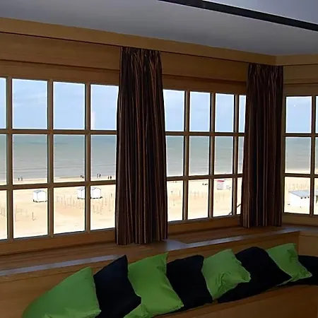 Escale De Panne