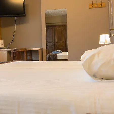 Escale Hotell 2*